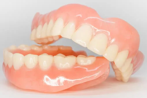 Complete denture set at Roam Dental Shelby Township